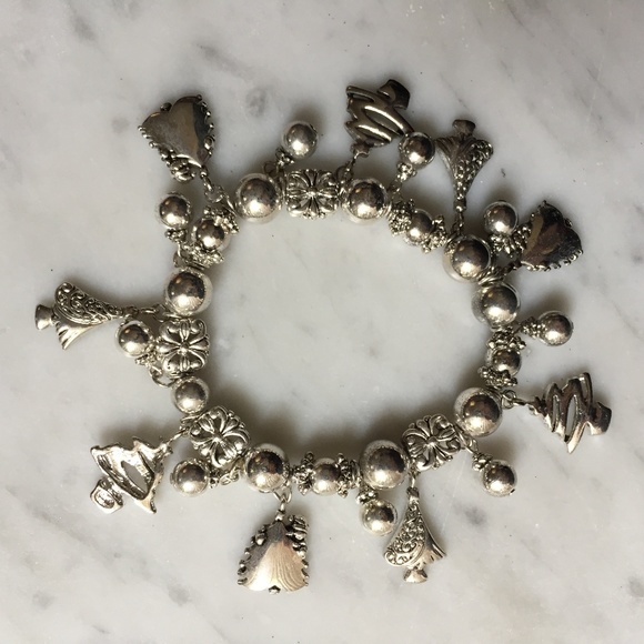 Christmas Charm Bracelet - Picture 1 of 3
